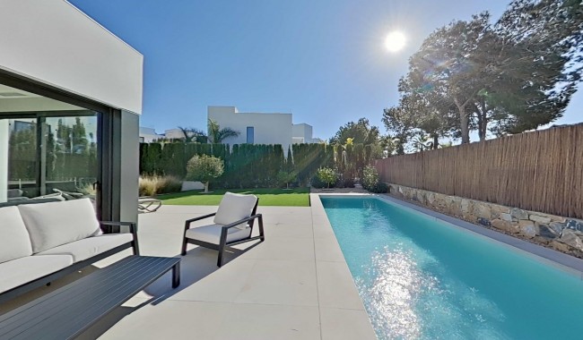 Resale - Villa - Orihuela - Las Colinas Golf Resort