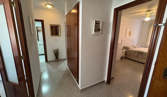 Segunda mano - Apartamento - San Miguel de Salinas