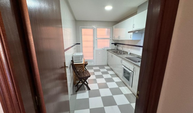 Segunda mano - Apartamento - San Miguel de Salinas
