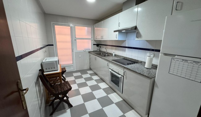 Segunda mano - Apartamento - San Miguel de Salinas