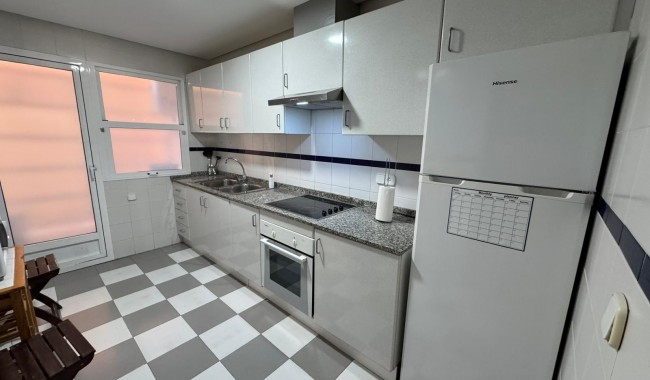 Segunda mano - Apartamento - San Miguel de Salinas