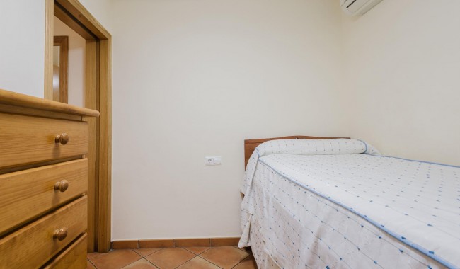 Begagnad - Lägenhet - Torrevieja - PLAYA DE LA MATA