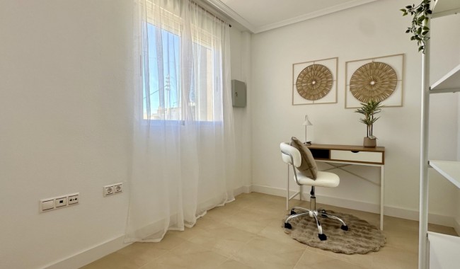 Segunda mano - Apartamento - Torrevieja