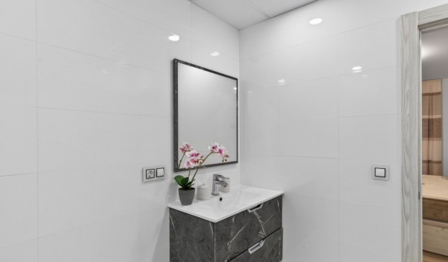 Resale - Villa - Alicante - Rebolledo