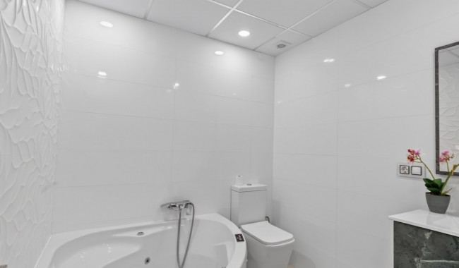 Resale - Villa - Alicante - Rebolledo
