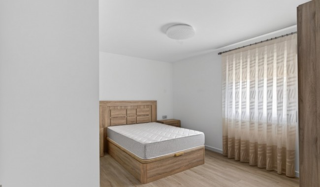 Resale - Villa - Alicante - Rebolledo