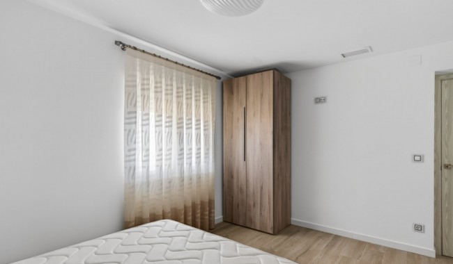 Resale - Villa - Alicante - Rebolledo
