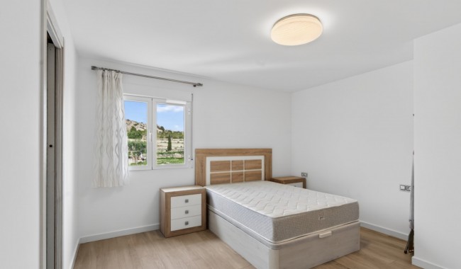 Resale - Villa - Alicante - Rebolledo