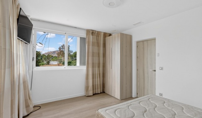 Resale - Villa - Alicante - Rebolledo