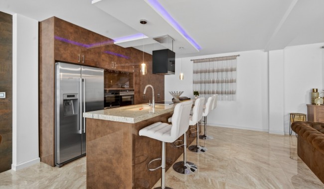 Resale - Villa - Alicante - Rebolledo