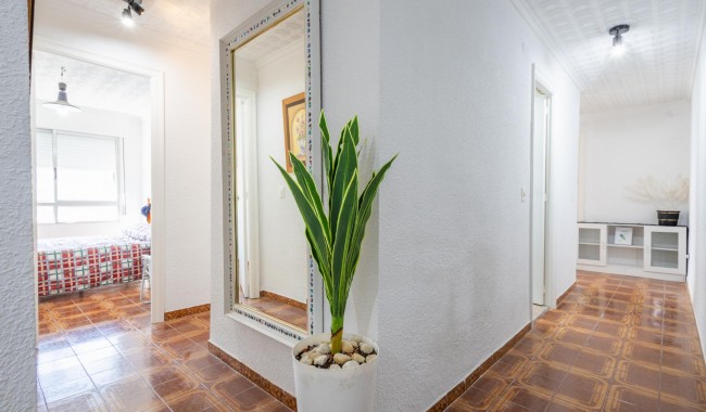 Begagnad - Lägenhet - Torrevieja - Playa de La Acequion