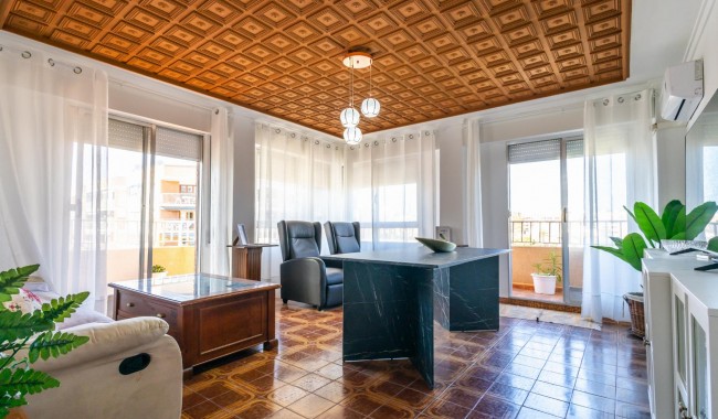 Begagnad - Lägenhet - Torrevieja - Playa de La Acequion