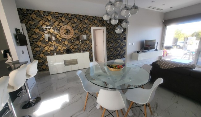 Begagnad - Villa - Villamartín