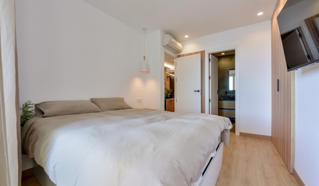 Resale - Apartment - Altea