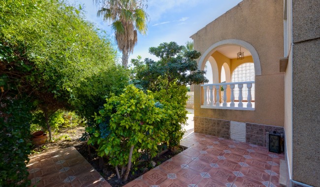 Begagnad - Villa - Torrevieja - El Chaparral