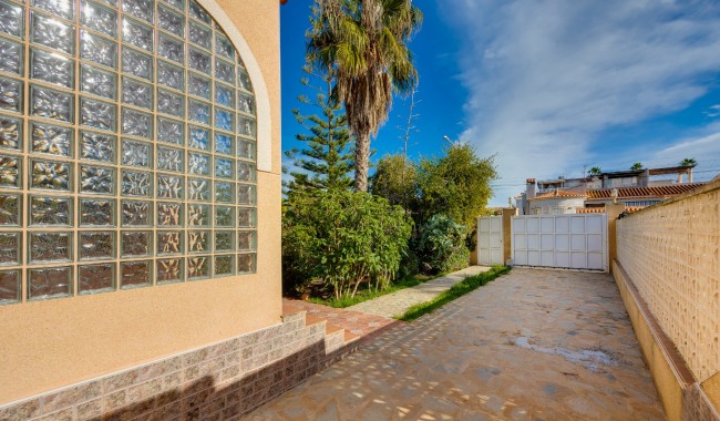 Begagnad - Villa - Torrevieja - El Chaparral