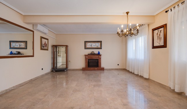 Begagnad - Villa - Torrevieja - El Chaparral