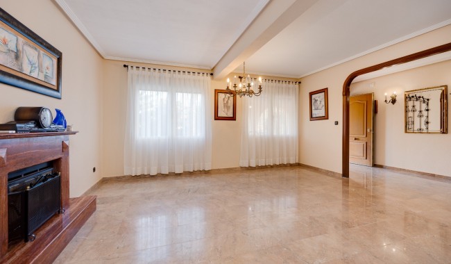 Begagnad - Villa - Torrevieja - El Chaparral