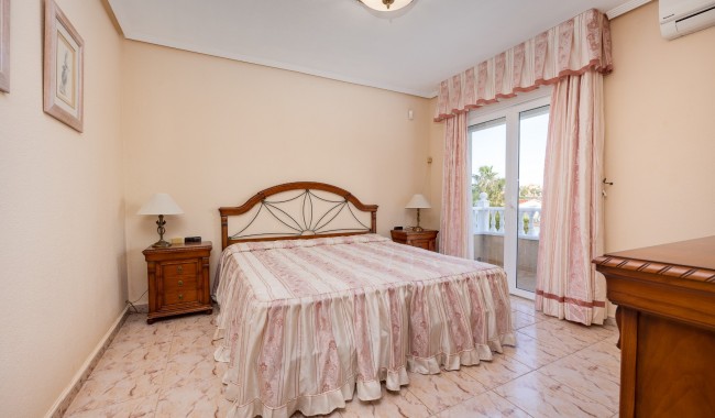 Begagnad - Villa - Torrevieja - El Chaparral