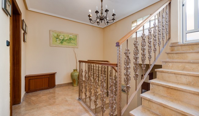 Begagnad - Villa - Torrevieja - El Chaparral