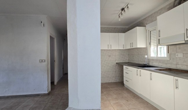 Resale - Villa - Torrevieja - El Chaparal