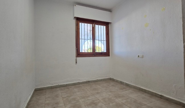 Resale - Villa - Torrevieja - El Chaparal