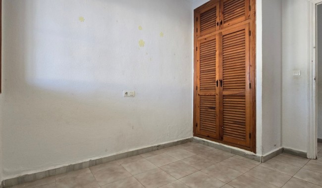 Resale - Villa - Torrevieja - El Chaparal