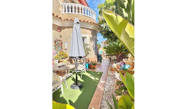 Brukt - Villa - Torrevieja - Los Balcones