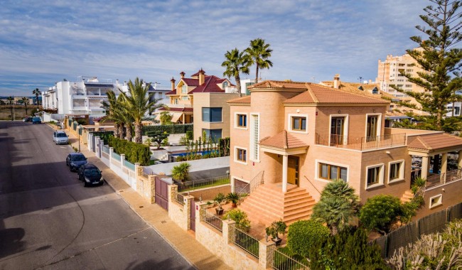 Begagnad - Radhus - Torrevieja - La Veleta