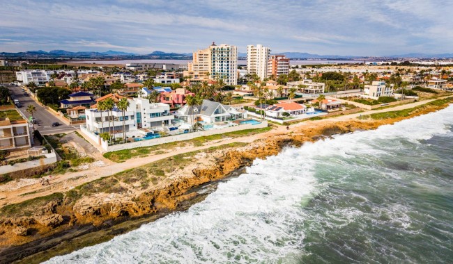 Begagnad - Radhus - Torrevieja - La Veleta