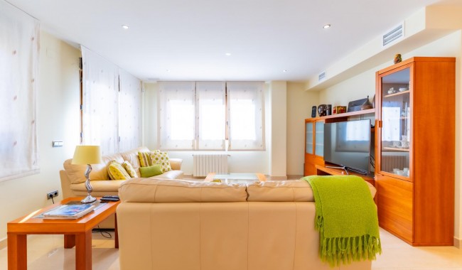 Begagnad - Radhus - Torrevieja - La Veleta