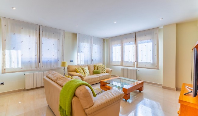 Begagnad - Radhus - Torrevieja - La Veleta