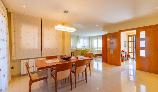 Begagnad - Radhus - Torrevieja - La Veleta