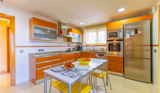 Begagnad - Radhus - Torrevieja - La Veleta