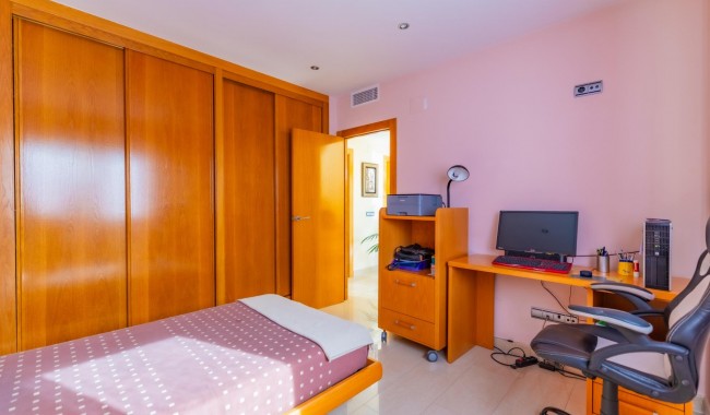 Begagnad - Radhus - Torrevieja - La Veleta