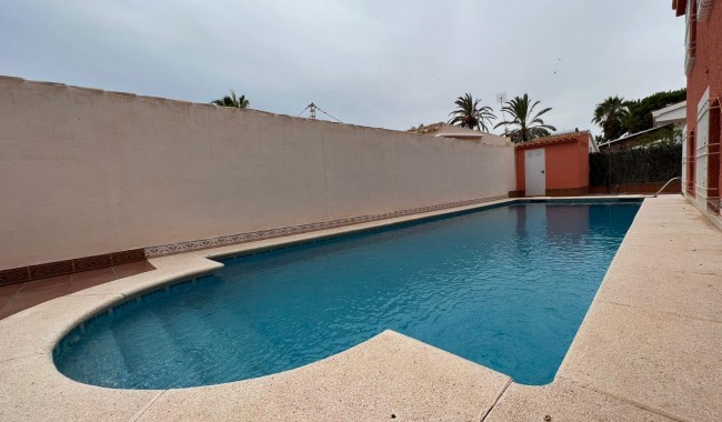 Resale - Villa - Orihuela Costa - Cabo Roig