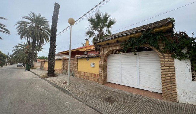 Resale - Villa - Orihuela Costa - Cabo Roig