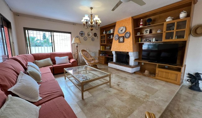 Resale - Villa - Orihuela Costa - Cabo Roig
