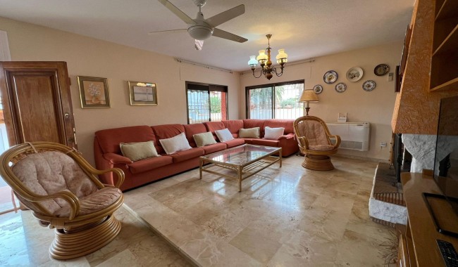 Resale - Villa - Orihuela Costa - Cabo Roig
