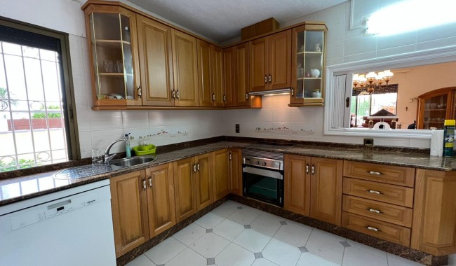 Resale - Villa - Orihuela Costa - Cabo Roig