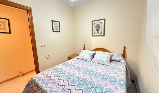 Resale - Apartment - Torrevieja - Playa del cura