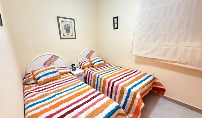Resale - Apartment - Torrevieja - Playa del cura