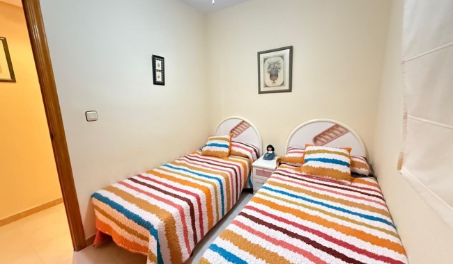 Resale - Apartment - Torrevieja - Playa del cura