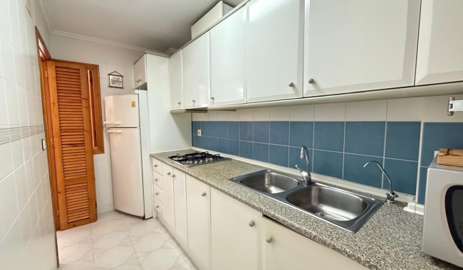 Resale - Apartment - Torrevieja - Playa del cura