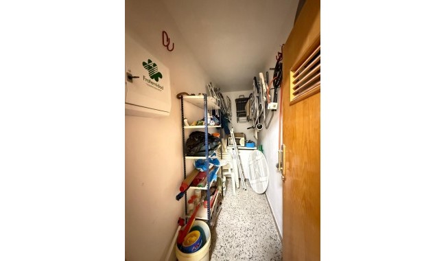 Resale - Apartment - Torrevieja - Playa del cura