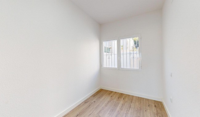 Begagnad - Bungalow - Orihuela Costa - Blue Lagoon