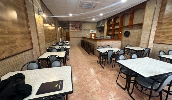 Segunda mano - Local comercial - Torrevieja