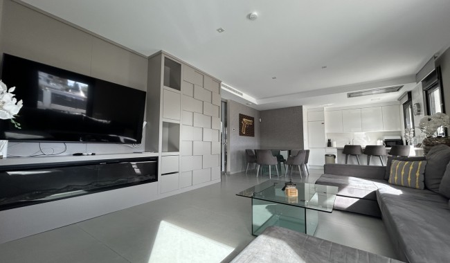 Resale - Villa - Torrevieja - Los Balcones