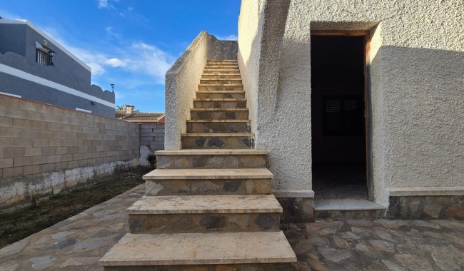 Begagnad - Villa - Torrevieja - El Chaparral