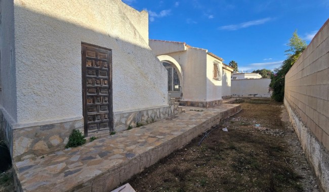 Begagnad - Villa - Torrevieja - El Chaparral